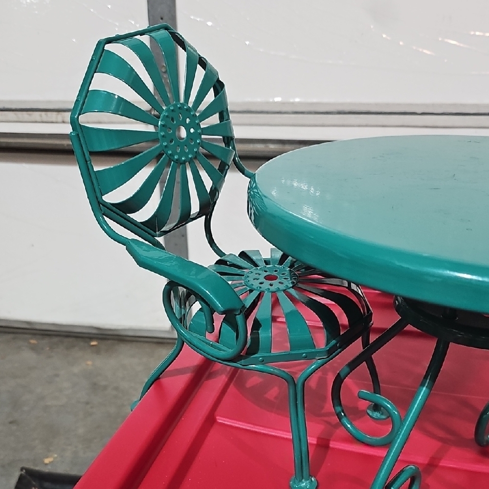 American Girl Teal Patio Set - Picture 2 of 3